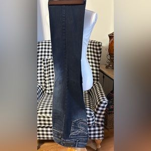 Silver Jean Co Suki Surplus Size W 32 / L 36
